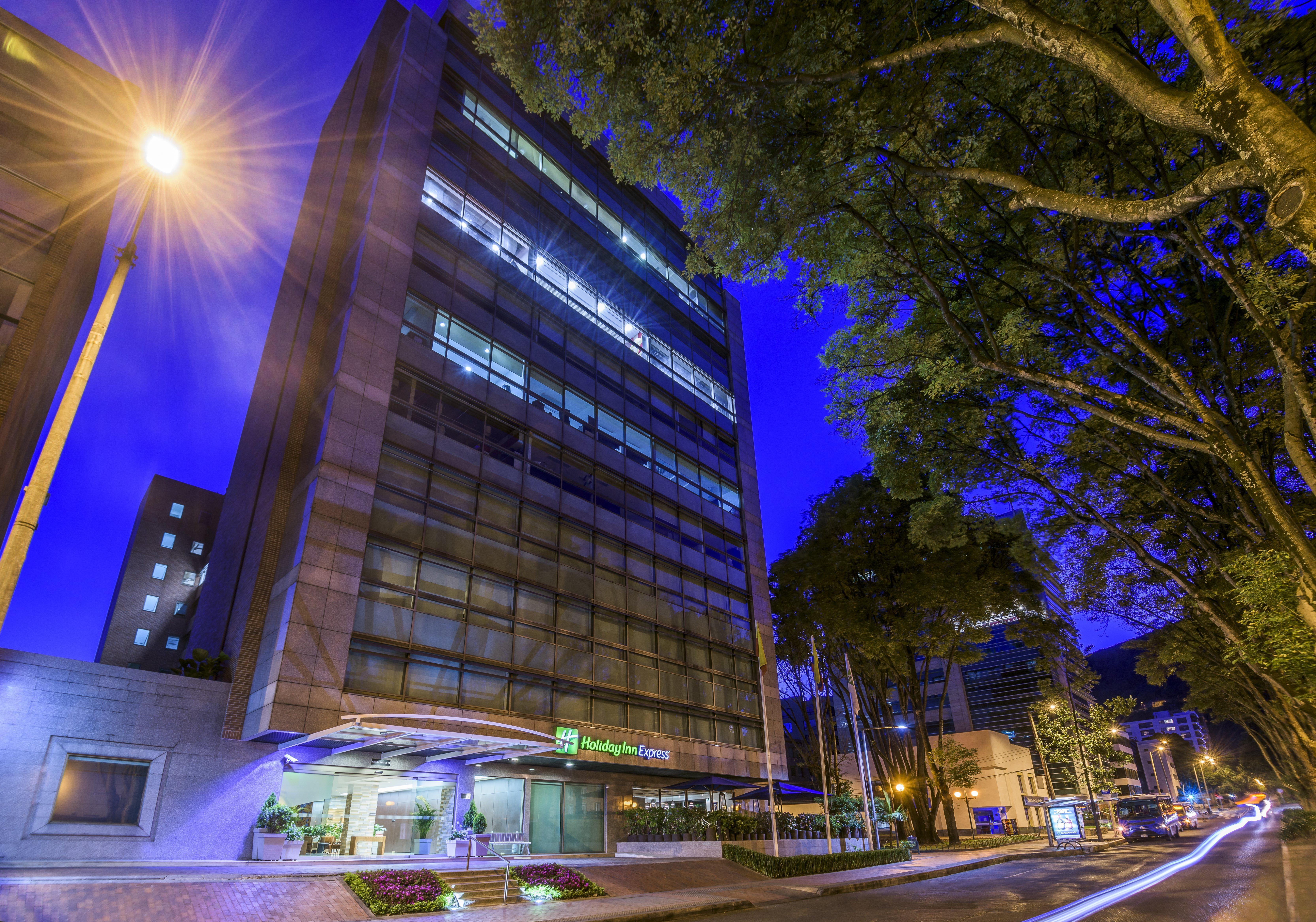 Holiday Inn Express Bogota - Parque La 93 By Ihg Eksteriør bilde