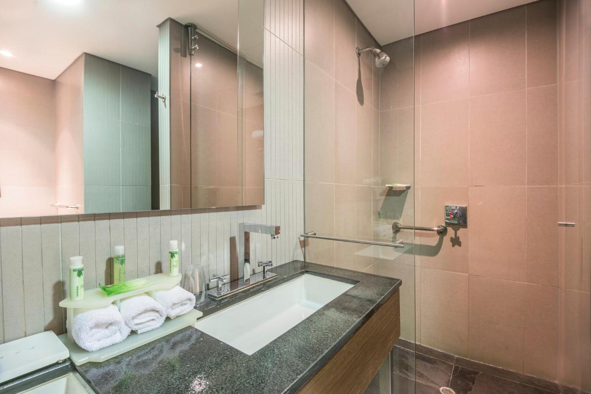 Holiday Inn Express Bogota - Parque La 93 By Ihg Eksteriør bilde