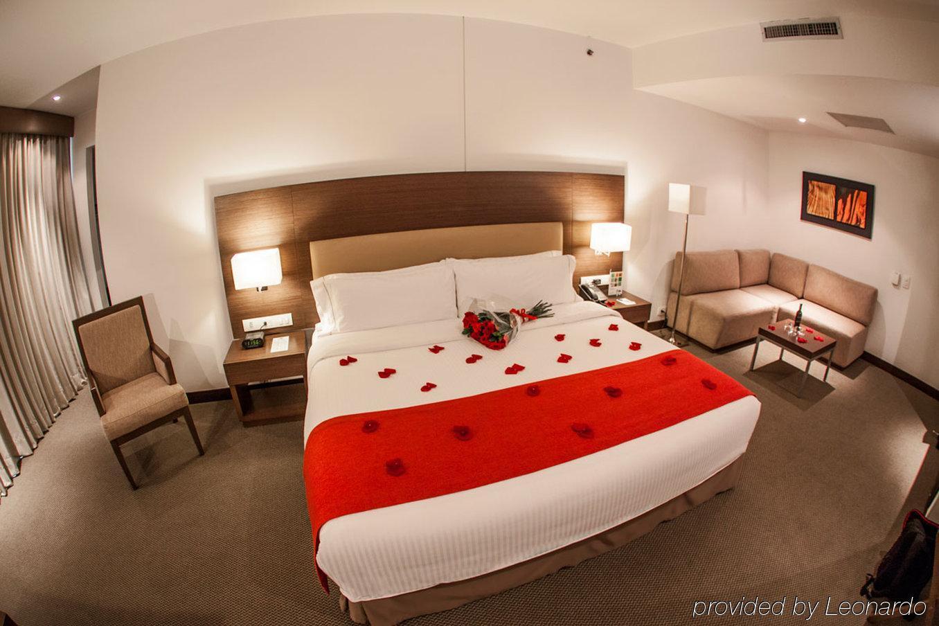 Holiday Inn Express Bogota - Parque La 93 By Ihg Eksteriør bilde