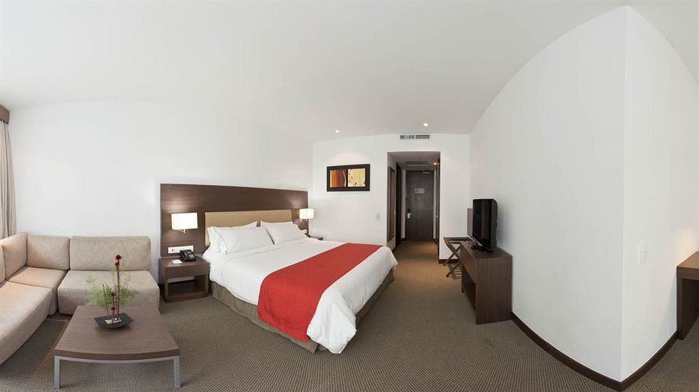 Holiday Inn Express Bogota - Parque La 93 By Ihg Eksteriør bilde